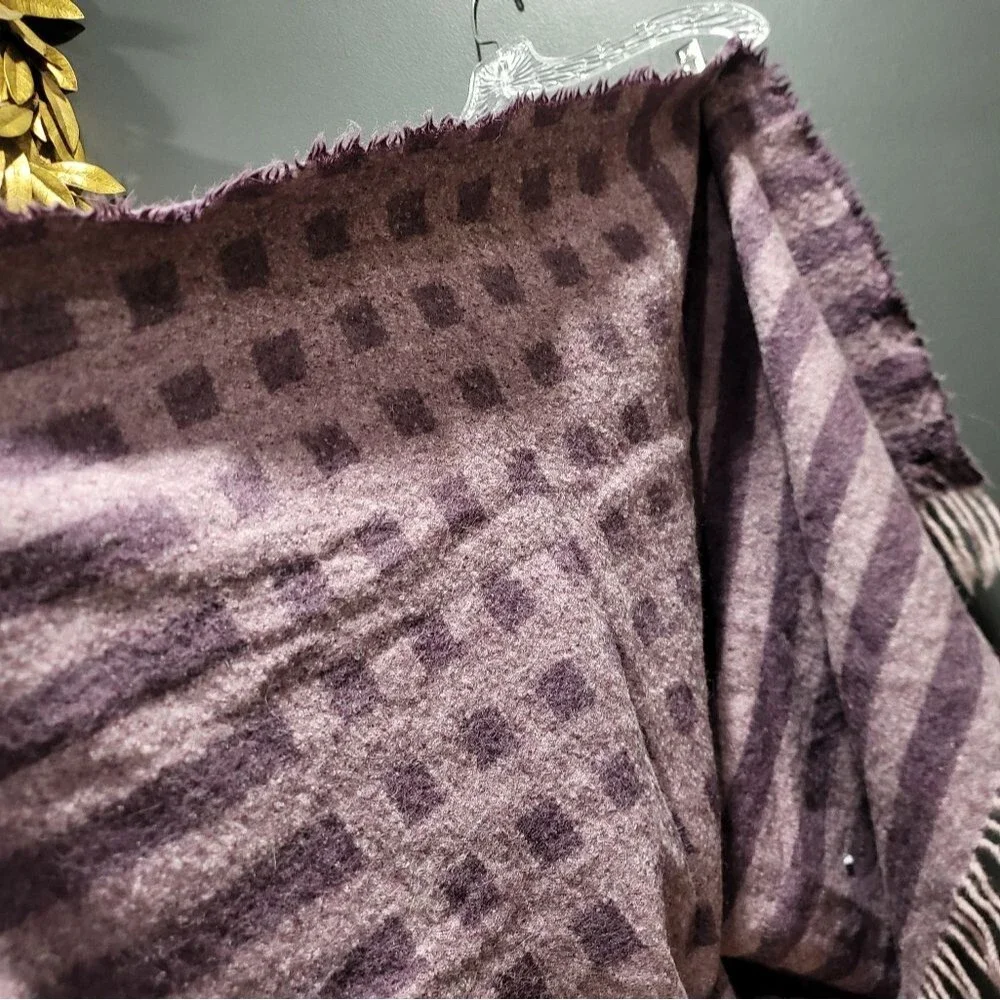Pacas Purple Fringe Throw Blanket 100% Baby Alpaca 50x47 Lightweight